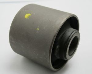 Land Cruiser J6 NR Suspension Lower Bushing 48702-60040 For Improved Handling