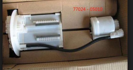 TOYOTA AURIS Fuel Filter 77024-05010 with Imported Filter Paper Inner Filter Material