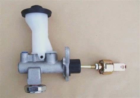 Top- Performance Clutch Master Cylinder for Toyota Landcruiser 90 KZJ185 31410-35320