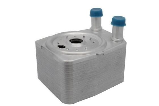 038117021c Engine Oil Cooler Audi Volkswagen Jetta 2010 Auto Radiator Heat Exchanger