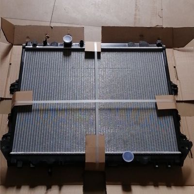 Car Cooling Radiator 16400-0L120 for Toyota Hilux 2.5 D-4D Pickup 2004 at Affordable