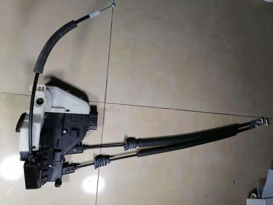 Santa Fe 81320-2W010 Front Door Latch Assembly Lockable System Korean Car Parts