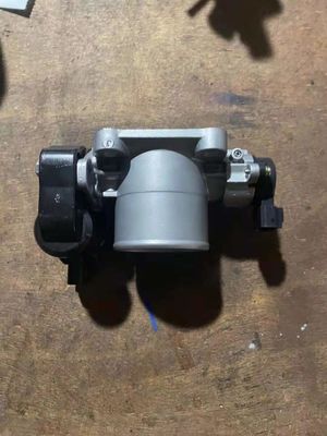 Toyota Hilux KUN25 KUN26 2KD 26100-0L010 26100-30070 Throttle Body Assy Year 1986-1991