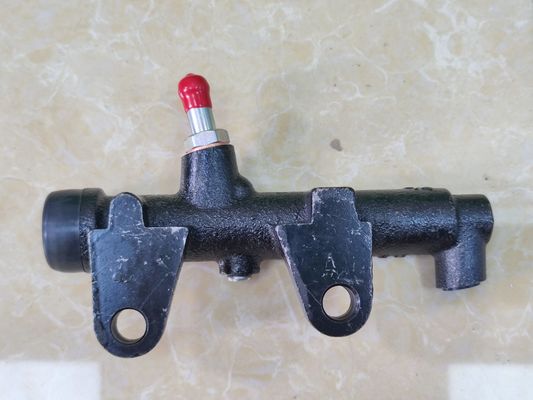 46801-00Z05 Clutch Master Cylinder For NISSAN UD Truck