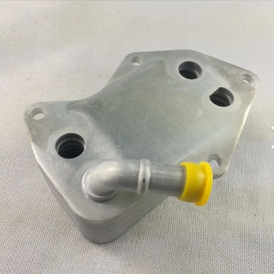 038117021c Engine Oil Cooler Audi Volkswagen Jetta 2010 Auto Radiator Heat Exchanger