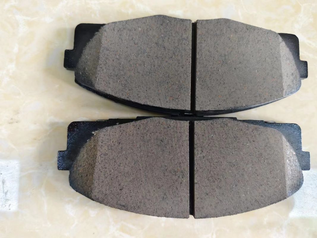 04465-YZZE9 Ceramic Brake Pad Kit For Toyota Hiace LH50 LH60 YH50 YH60 LH55 LH56